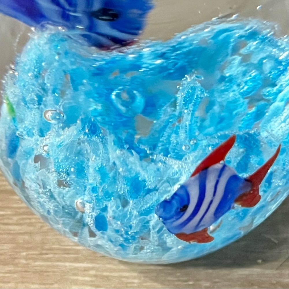 Aquarium Blue Fish Art Glass Paperweight Egg Shape 4" Tall 1" Dia Heavy 13oz - Picture 7 of 11